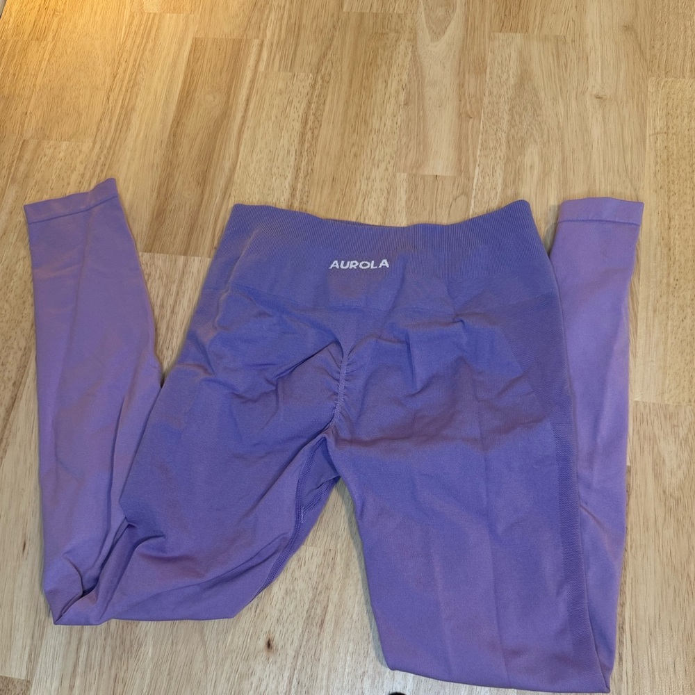Purple Gradient Aurola Leggings